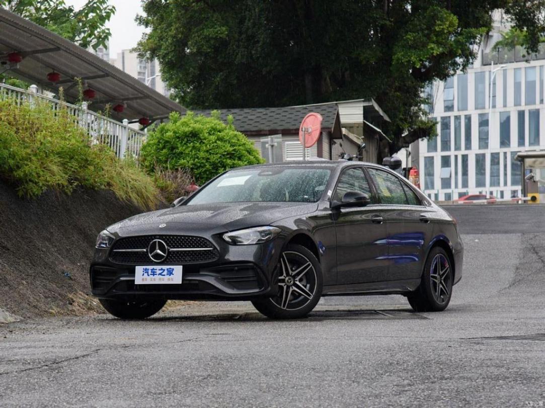 7月豪華中級車終端銷量:奔馳C級月銷13838輛領(lǐng)跑